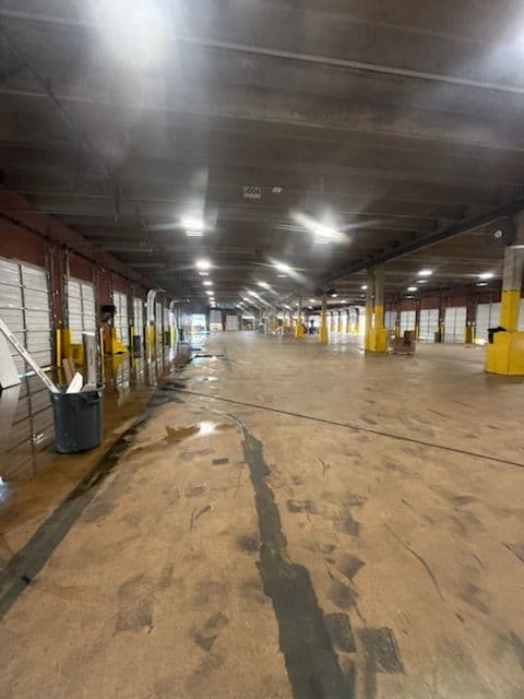 Warehouse Transformation with Expert Pressure Washing